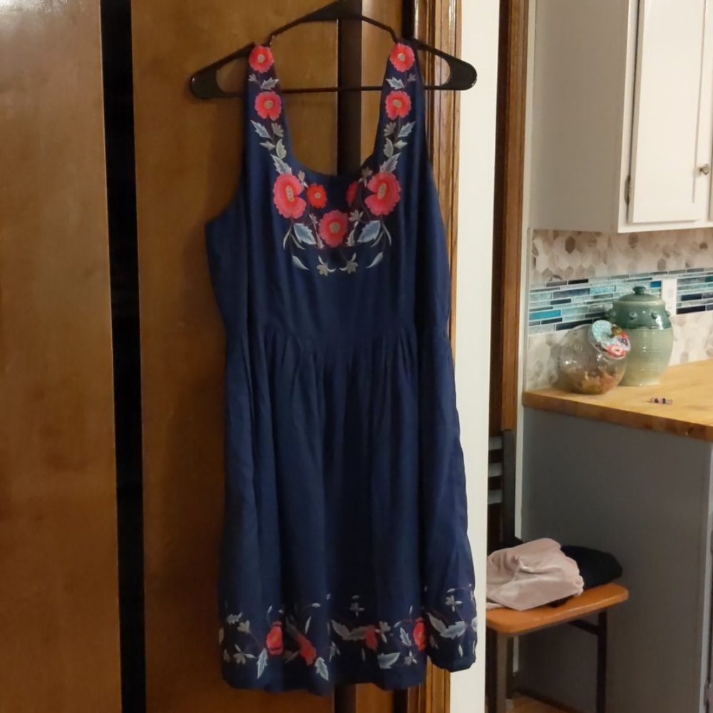NWOT Modcloth Embroidered Dress